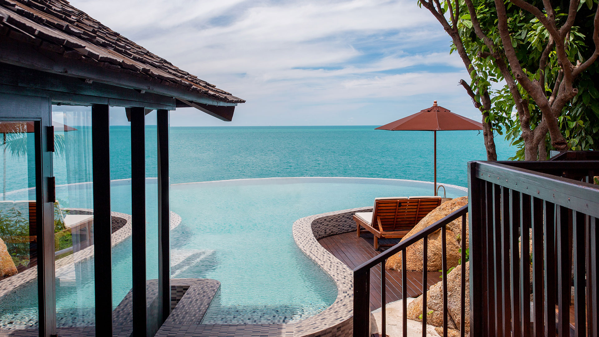 Ocean Front Pool Villa Suite Photo