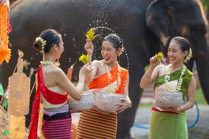 สงกรานต์ เกาะสมุย 2026: การเฉลิมฉลองริมทะเลอย่างละเมียดละไมที่ Silavadee